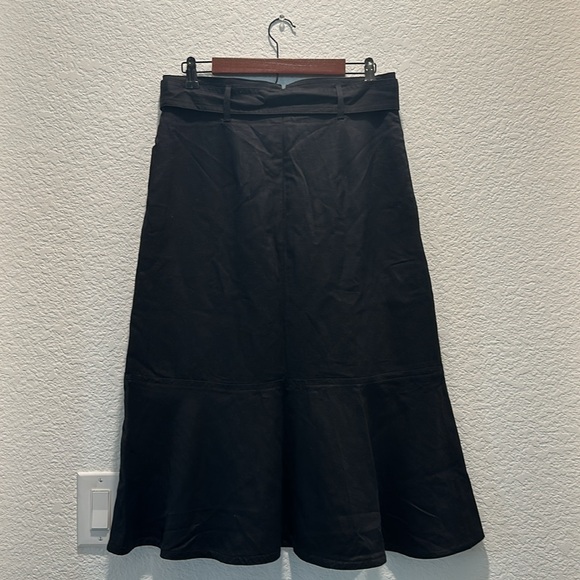 Ann Taylor black skirt - Picture 3 of 5